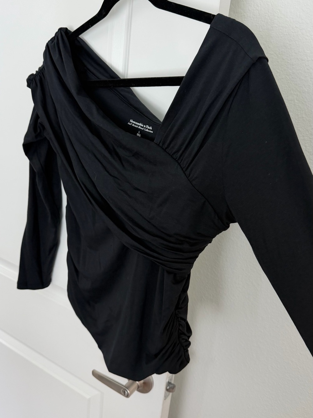 Abercrombie & Fitch Black Long-Sleeve Wrap Ruched Top
